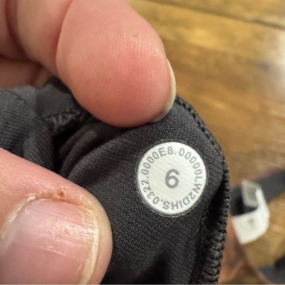 Lululemon Wunder Train Bra *Medium Support, C/D Cup - Picture 7 of 7